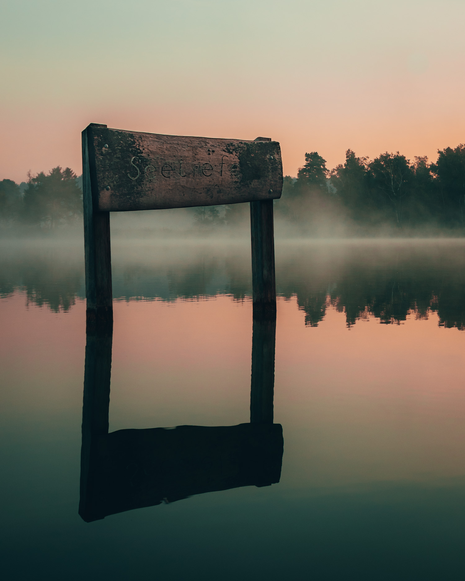 picture of sunrise at lake katzensee